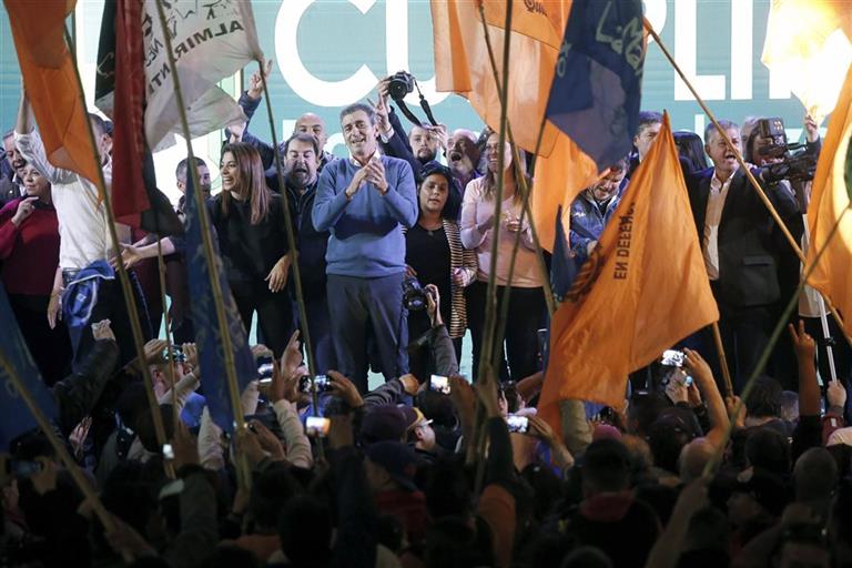 Randazzo cerró la campaña con críticas al Gobierno y Cristina